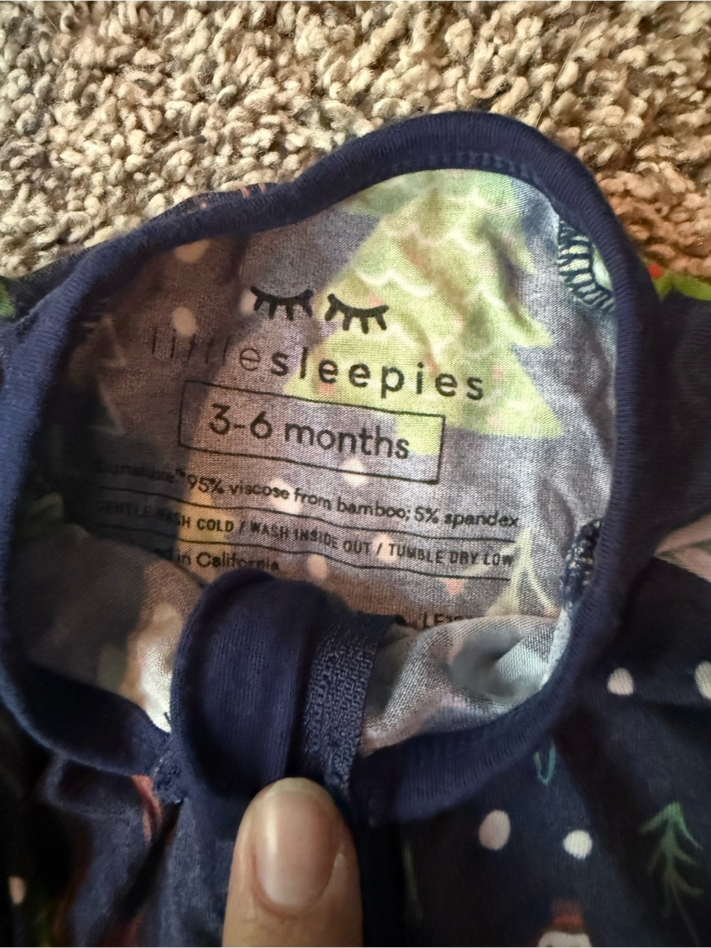 Little Sleepies Holiday 3-6 months - bundle of 3 - Picture 3 of 6